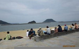 2011年11月25日(2011年11月25日生辰八字)